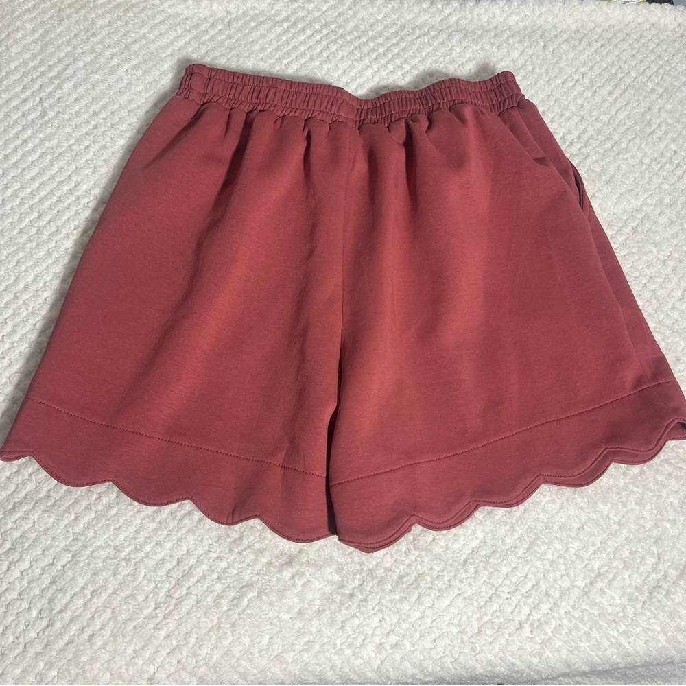 Umgee Womens Shorts Pink Coral Scalloped Hem Cotton Blend Comfort Small NWT - Picture 2 of 5